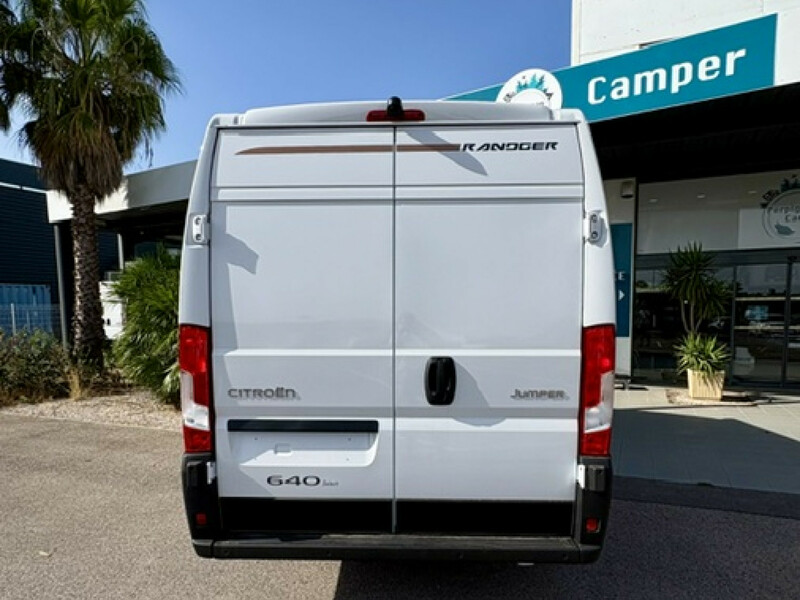 43991-05-2048.jpg