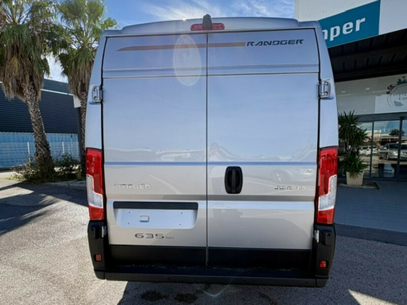 44035-05-2048.jpg
